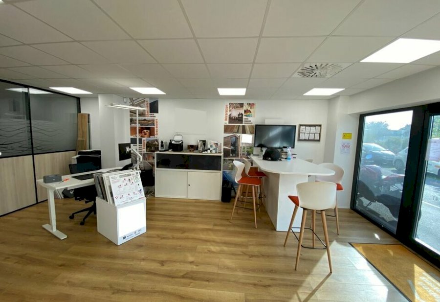 Local commercial à louer 80 m² - Artigues-près-Bordeaux