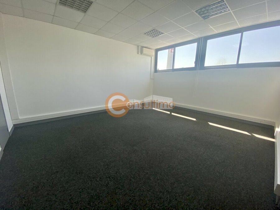 Bureau à louer 251 m² - Artigues-près-Bordeaux
