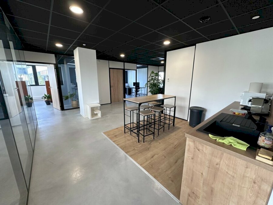 Produit investisseur à acheter 190 m² - Artigues-près-Bordeaux
