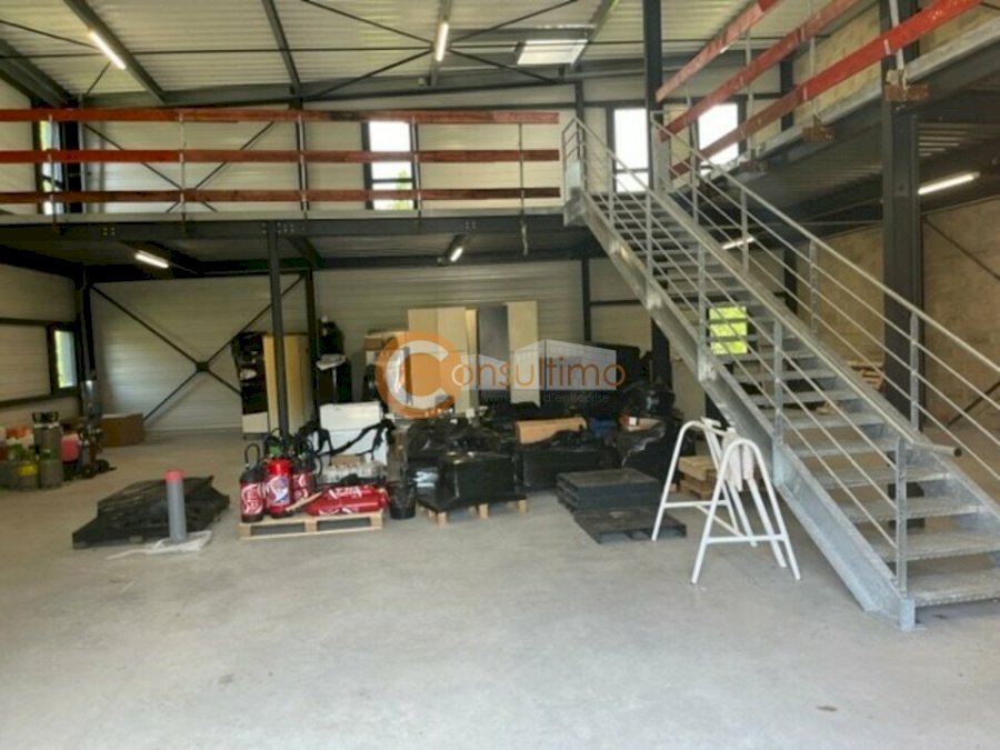 Local d'activité à louer 305 m² - Mérignac