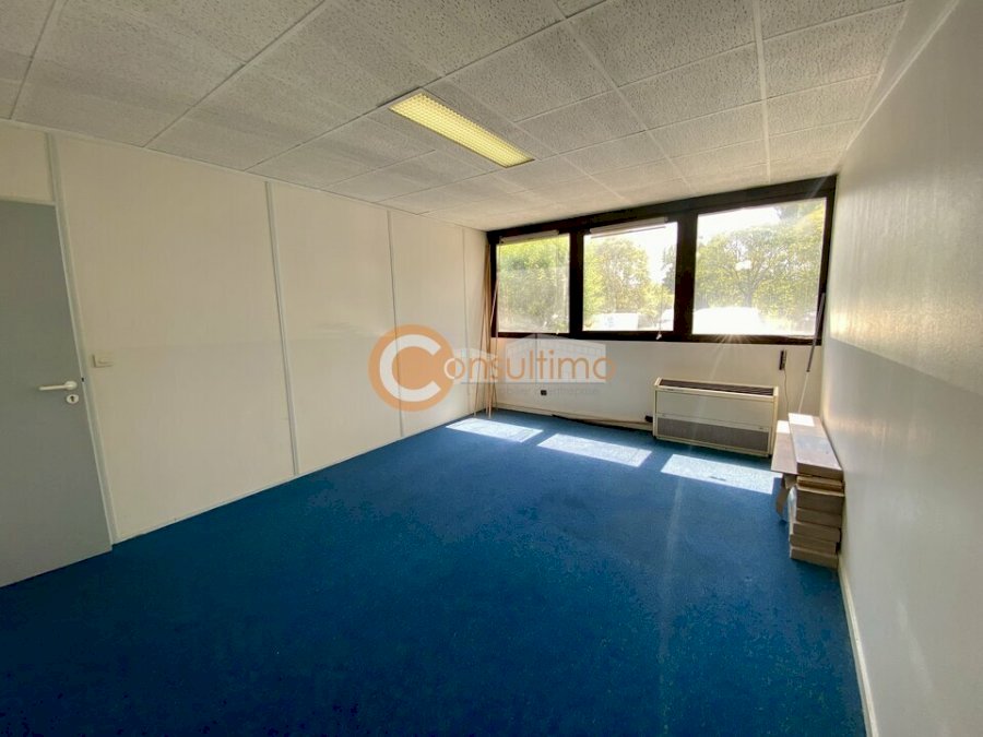 Bureau à louer 67 m² - Mérignac