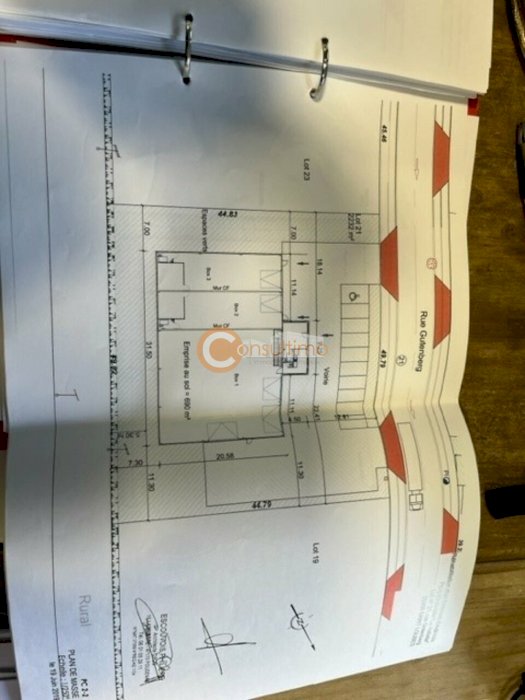 Local d'activité à louer 720 m² - Saint-Loubès