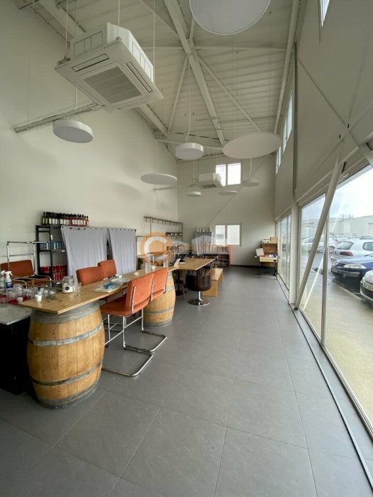 Entrepôt à acheter 1250 m² - Floirac