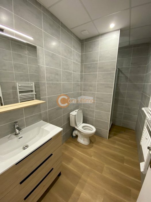 Bureau à louer 40 m² - Ambarès-et-Lagrave