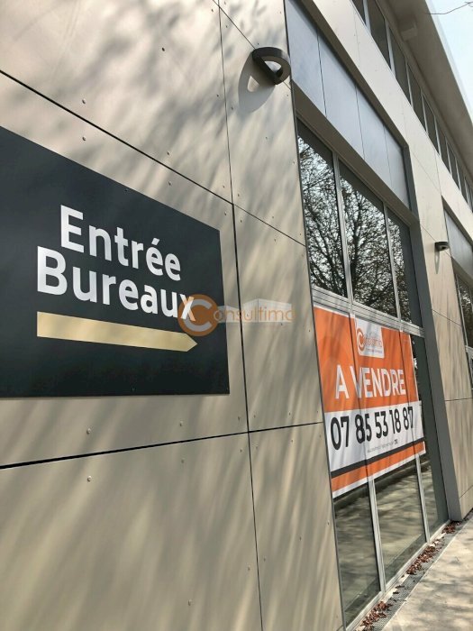 Bureau à louer 148 m² - Carbon-Blanc