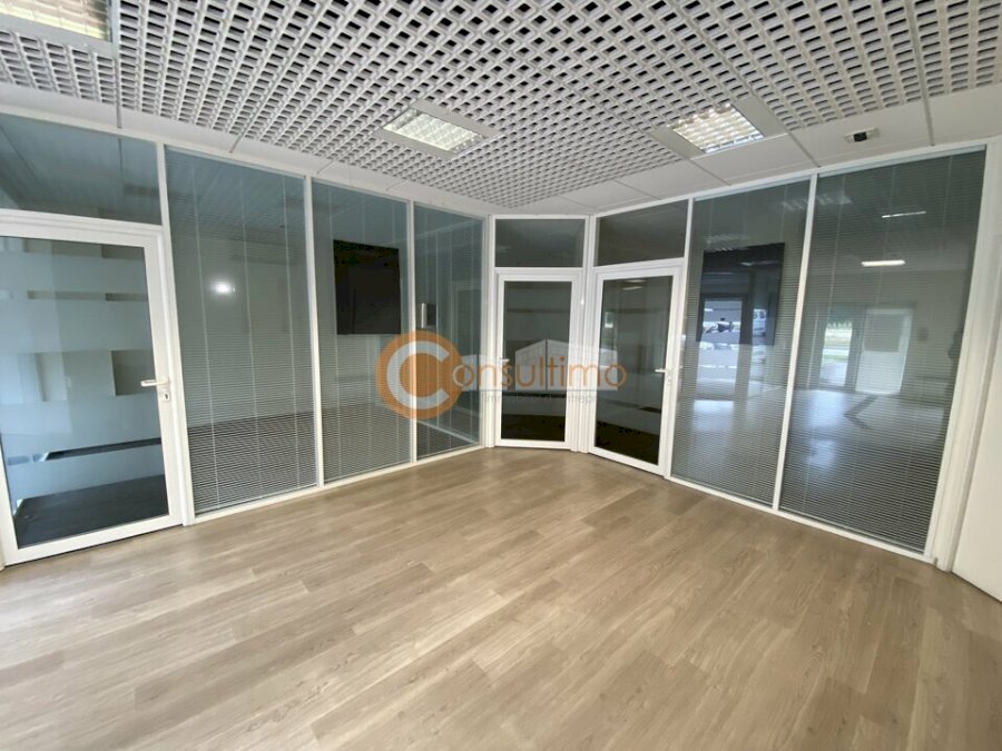 Bureau à louer 190 m² - La Teste-de-Buch