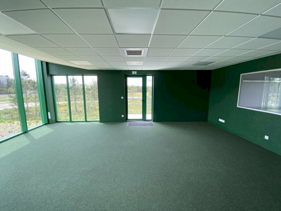 Bureau à acheter 1500 m² - Mios