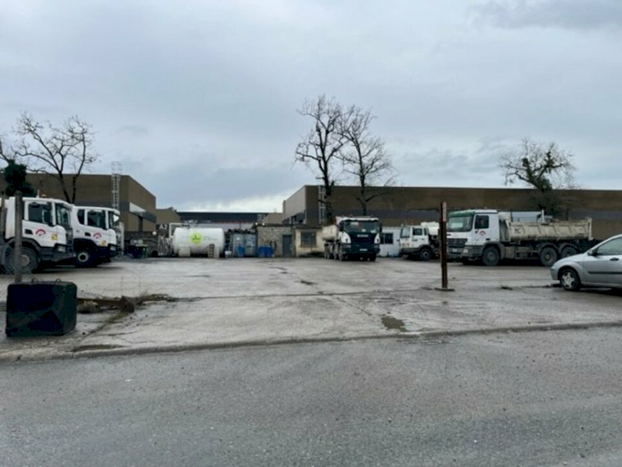 Terrain à louer 2808 m² - Le Haillan