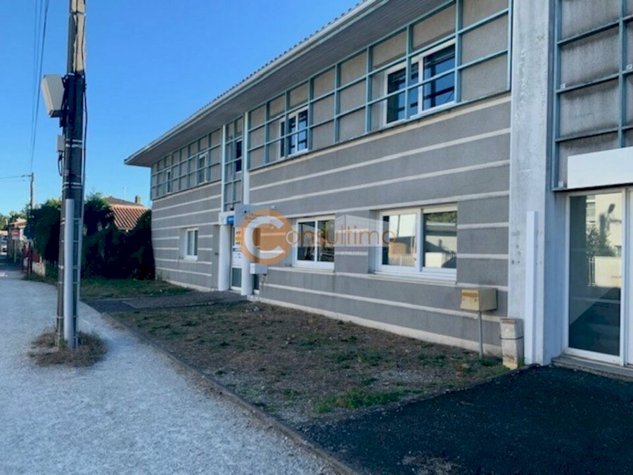 Bureau à louer 350 m² - Pessac
