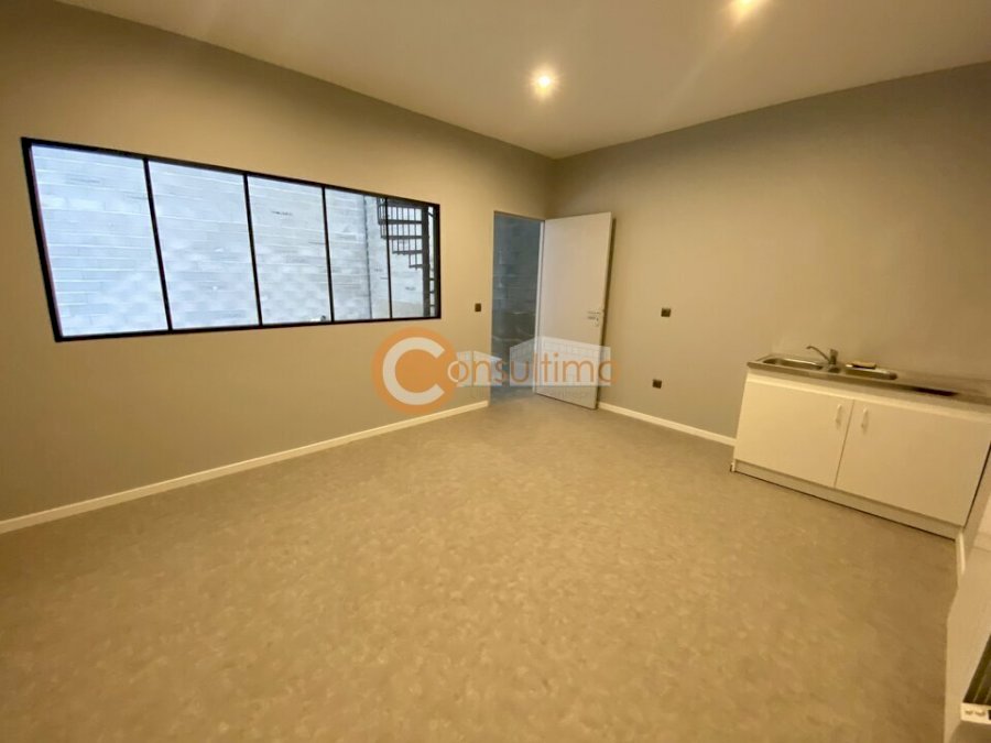 Local d'activité à louer 165 m² - Beychac-et-Caillau