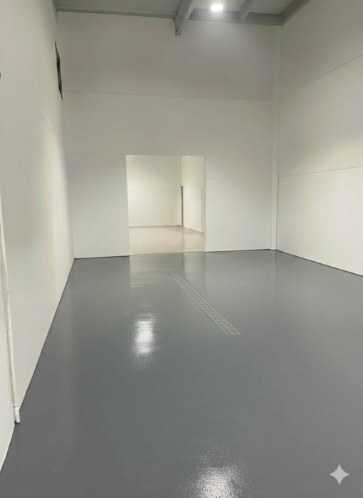 Local d'activité à acheter 525 m² - Izon