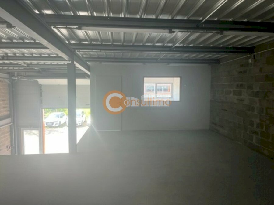 Local d'activité à acheter 258 m² - Carbon-Blanc