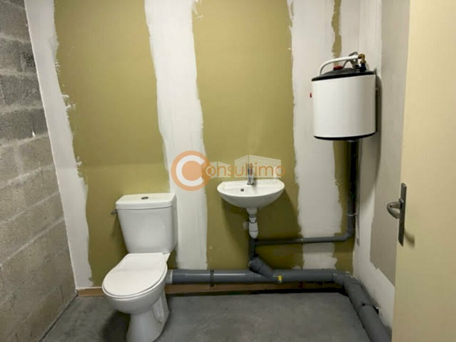 Local d'activité à louer 300 m² - Gradignan