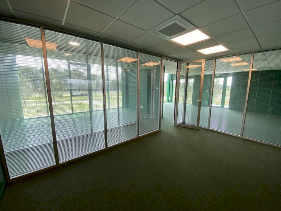 Bureau à acheter 782 m² - Mios