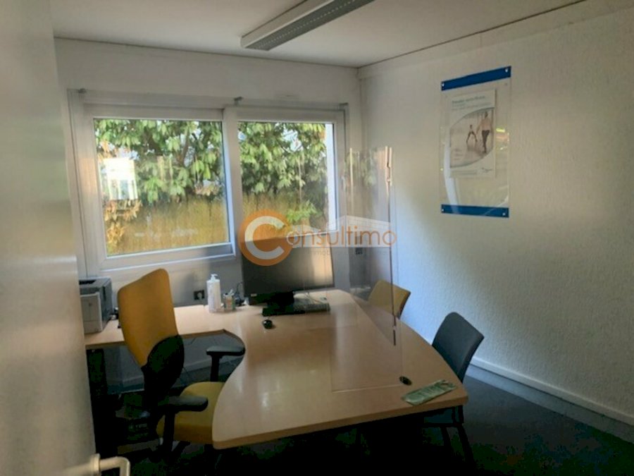 Bureau à louer 350 m² - Pessac