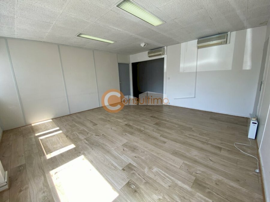 Bureau à louer 67 m² - Mérignac
