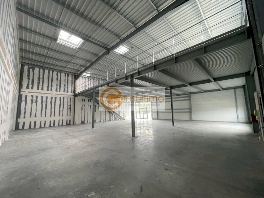 Local d'activité à acheter 521 m² - Sallebœuf