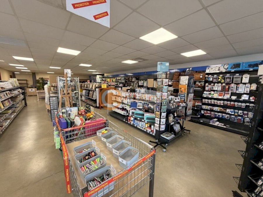 Local commercial à louer 430 m² - La Teste-de-Buch
