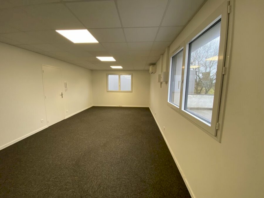 Bureau à louer 34 m² - Pompignac