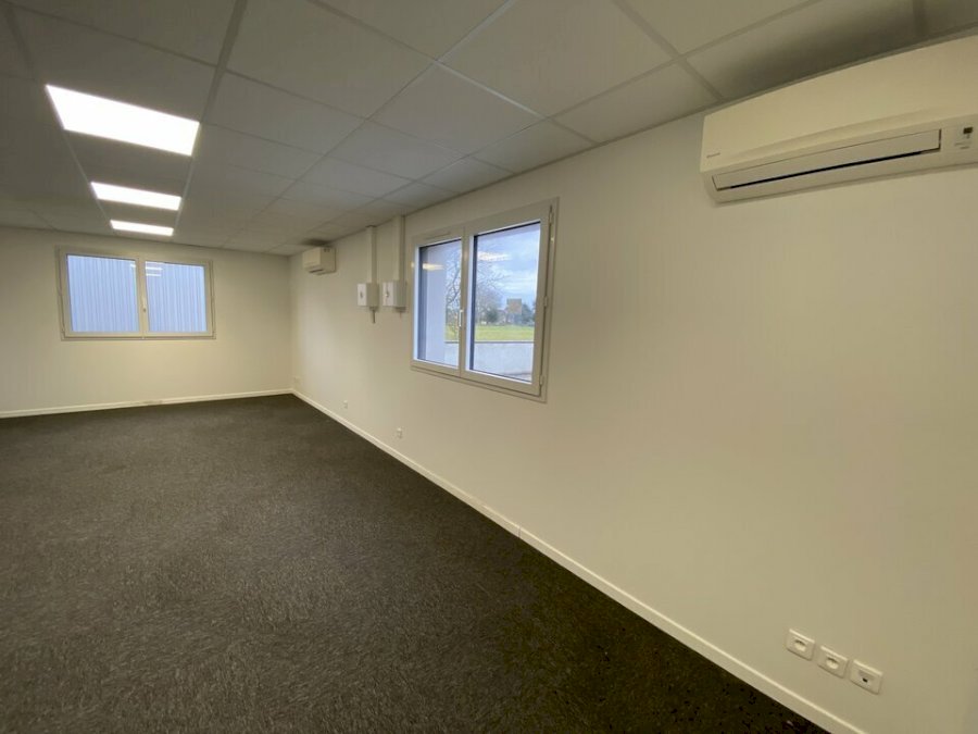 Bureau à louer 34 m² - Pompignac