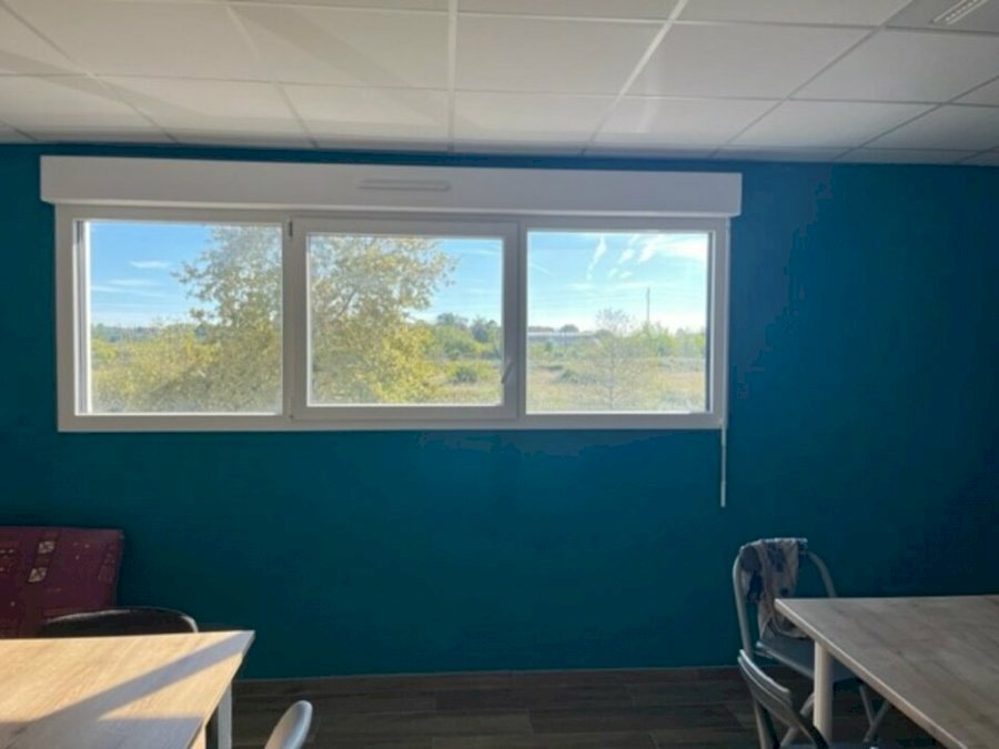 Local d'activité à louer 175 m² - Izon