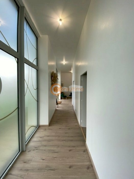 Local commercial à louer 78 m² - Carbon-Blanc