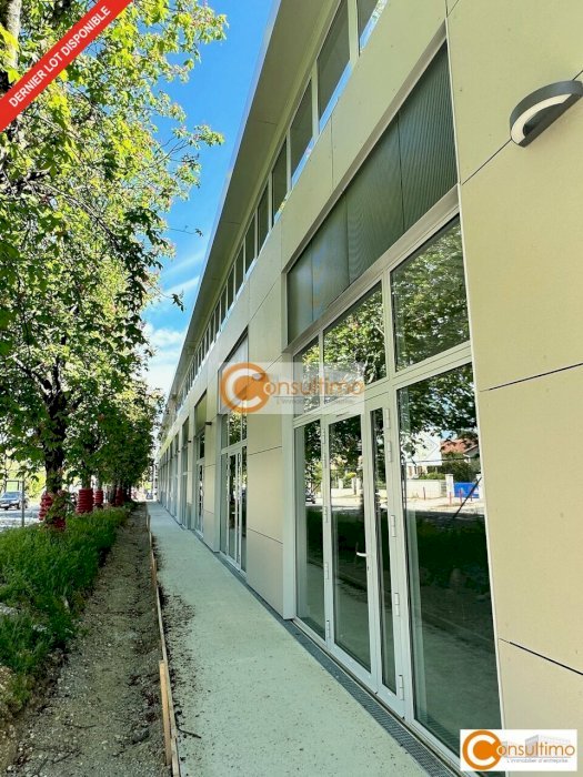 Local commercial à louer 78 m² - Carbon-Blanc