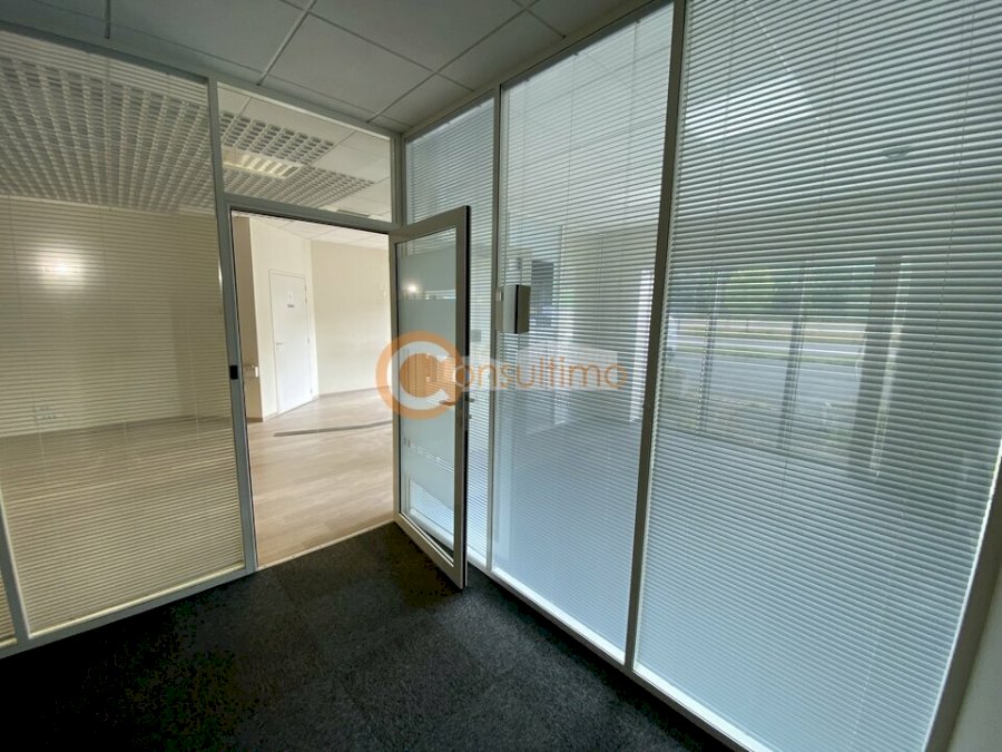 Bureau à louer 190 m² - La Teste-de-Buch