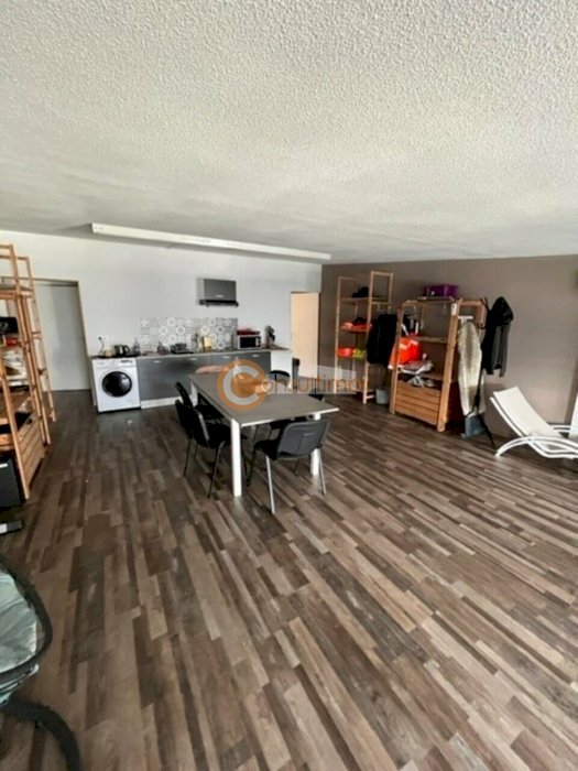 Local commercial à louer 240 m² - La Teste-de-Buch