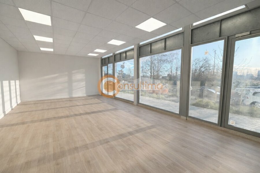Local commercial à louer 85 m² - Bordeaux