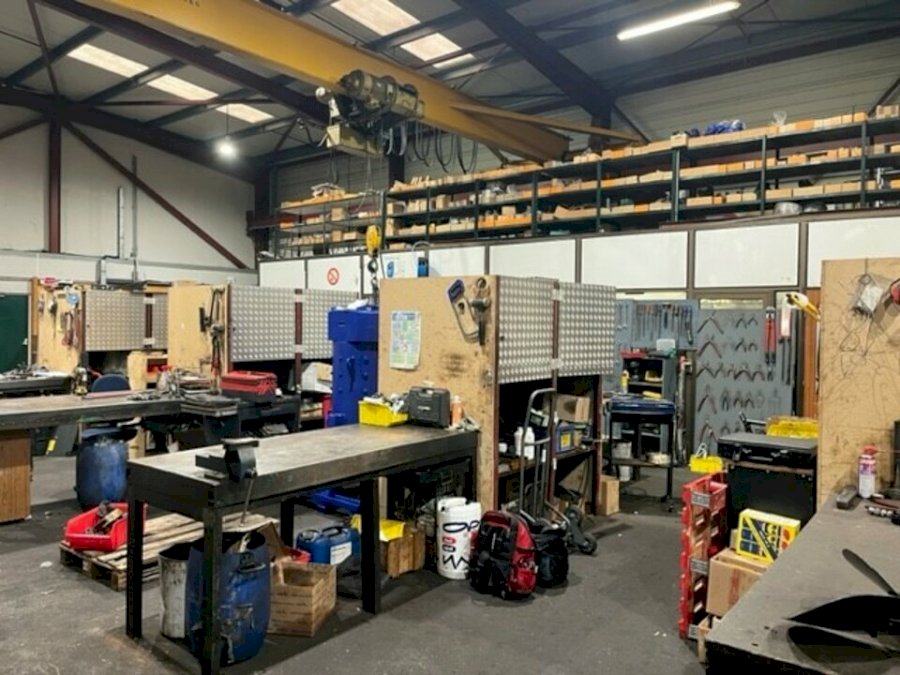 Local d'activité à louer 610 m² - Bordeaux