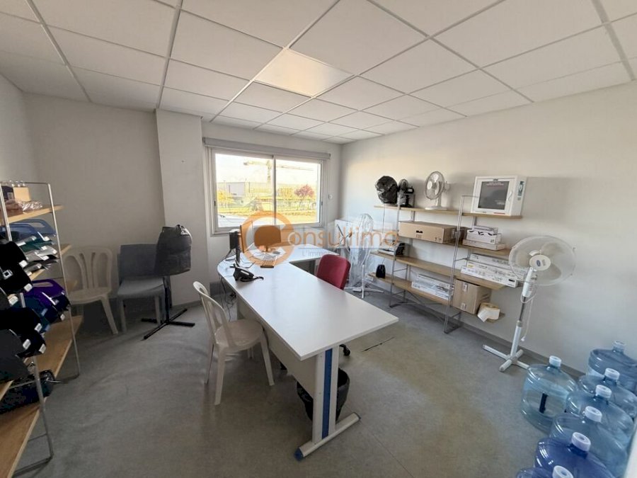 Local d'activité à louer 1500 m² - Estillac