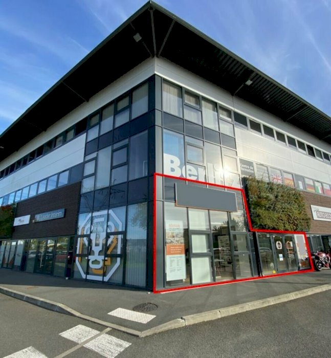 Local commercial à louer 80 m² - Artigues-près-Bordeaux