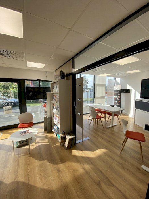 Local commercial à louer 80 m² - Artigues-près-Bordeaux