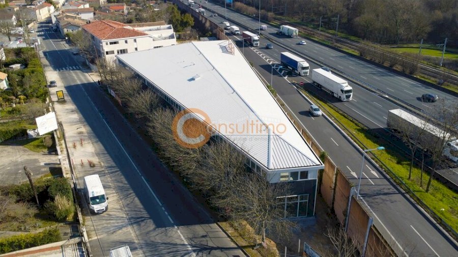 Bureau à acheter 225 m² - Carbon-Blanc