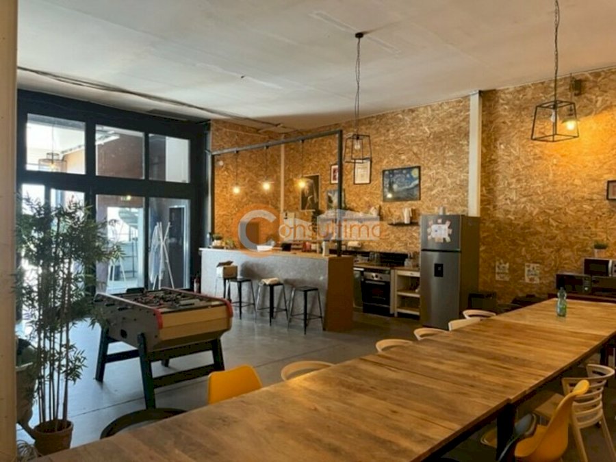 Local d'activité à louer 826 m² - Cenon