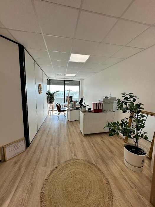 Bureau à acheter 349 m² - Fargues-Saint-Hilaire