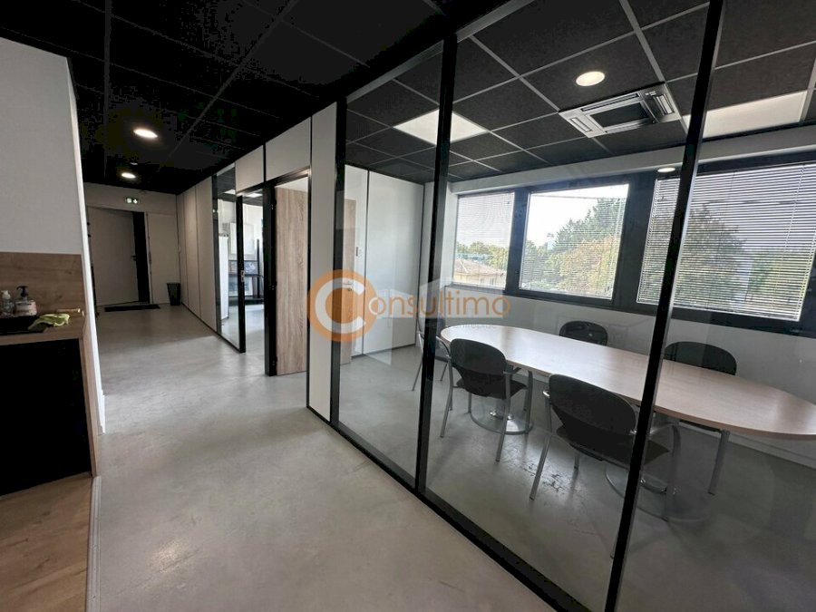 Produit investisseur à acheter 190 m² - Artigues-près-Bordeaux