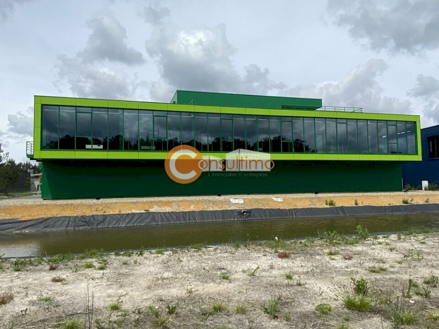 Bureau à acheter 782 m² - Mios