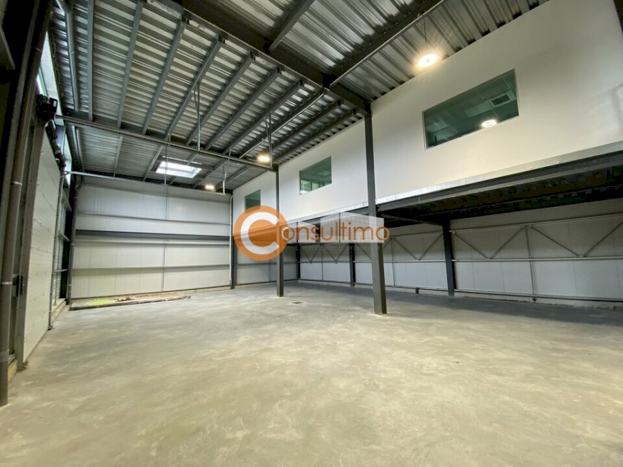 Bureau à acheter 782 m² - Mios