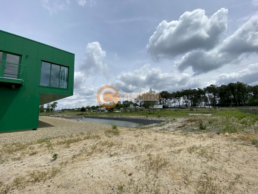 Bureau à acheter 782 m² - Mios