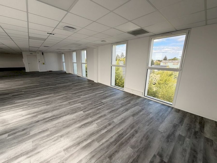 Bureau à louer 200 m² - Eysines