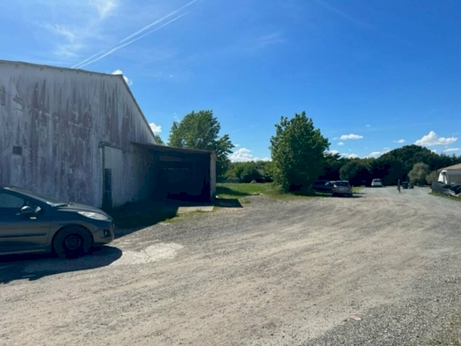 Entrepôt à louer 800 m² - Ambarès-et-Lagrave