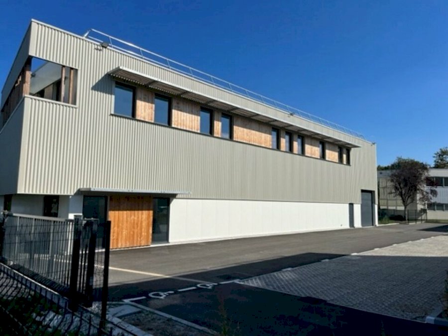 Local d'activité à louer 600 m² - Gradignan