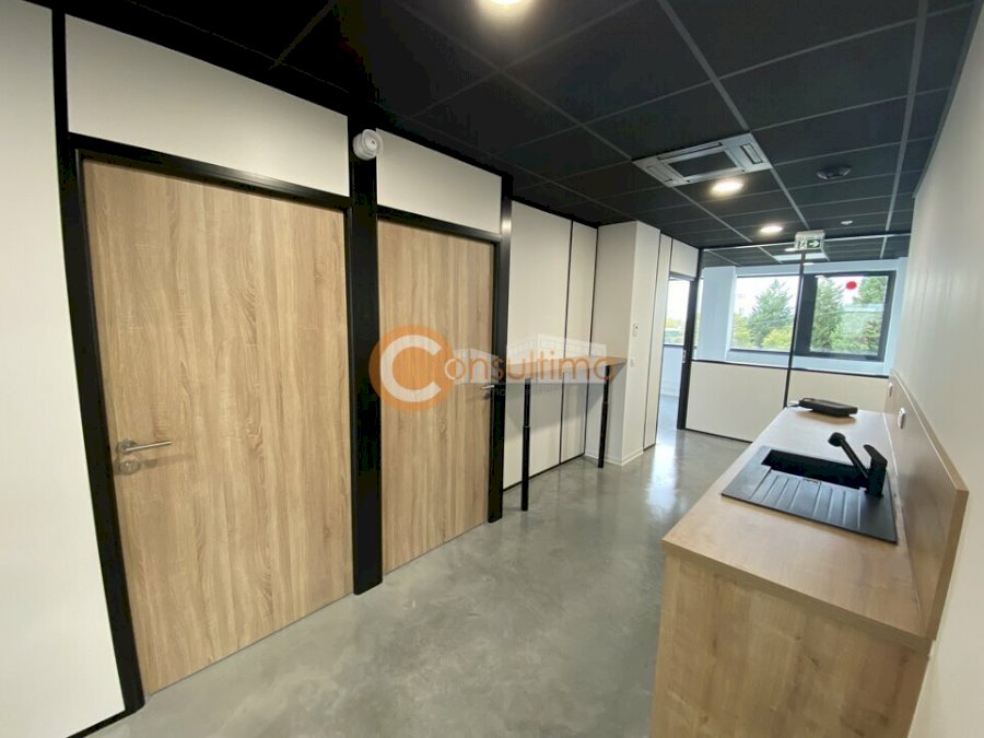 Bureau à louer 156 m² - Artigues-près-Bordeaux