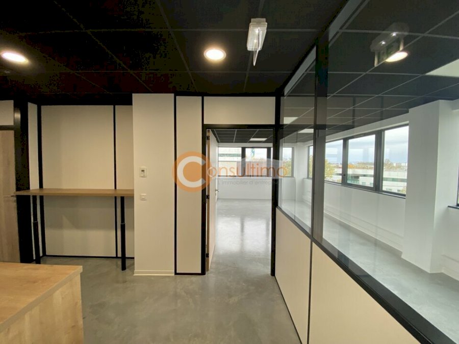 Bureau à louer 156 m² - Artigues-près-Bordeaux
