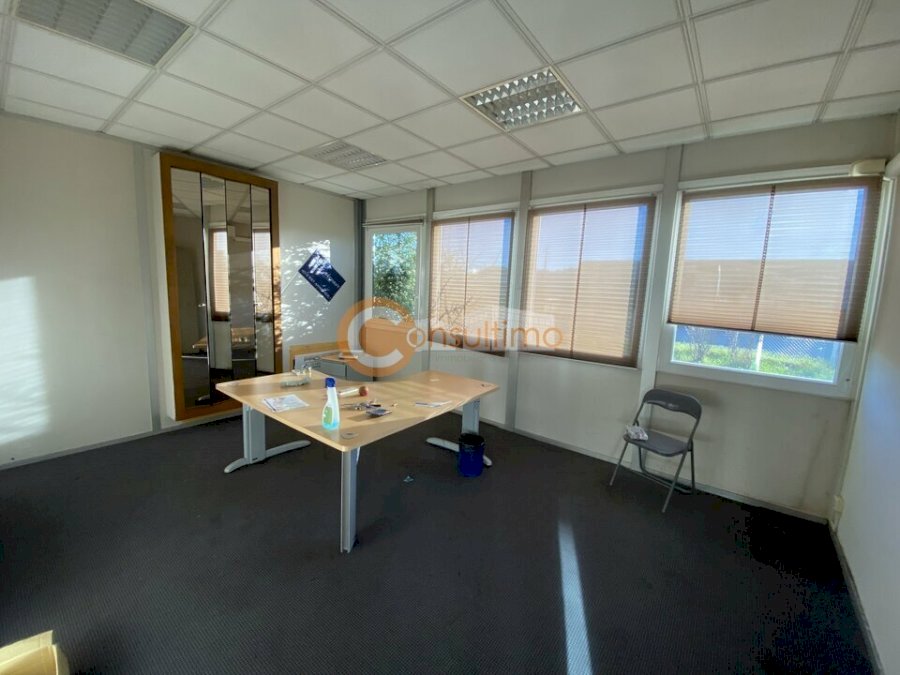 Entrepôt à acheter 3150 m² - Castelculier