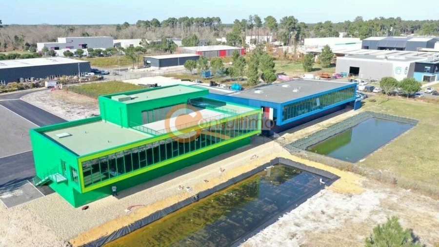 Bureau à acheter 1500 m² - Mios