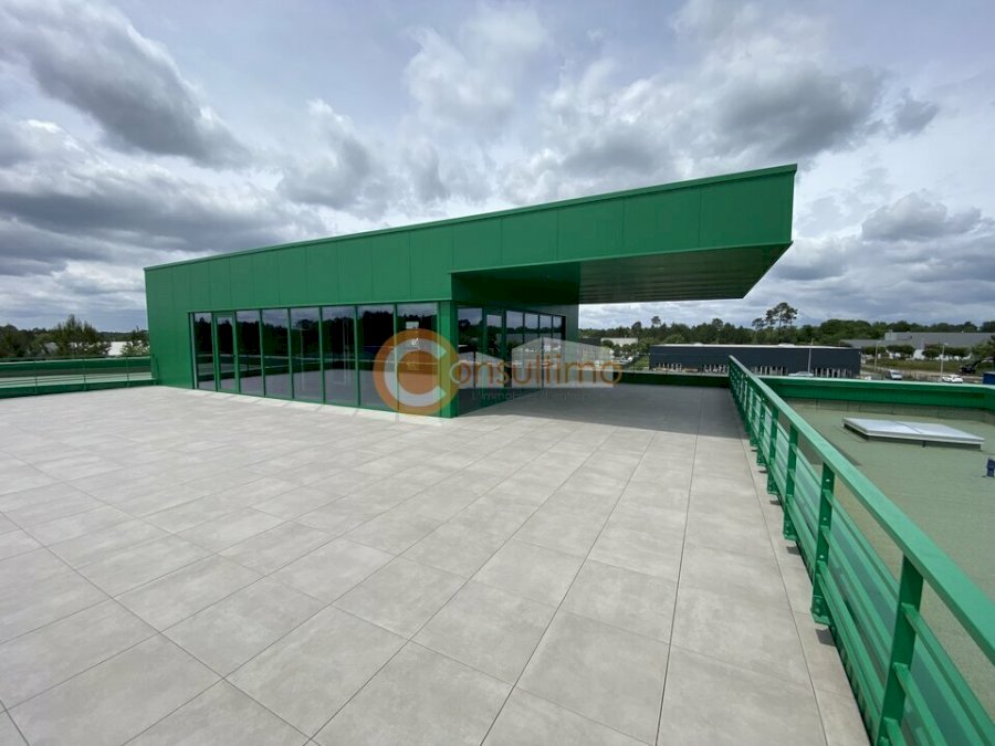 Bureau à acheter 1500 m² - Mios