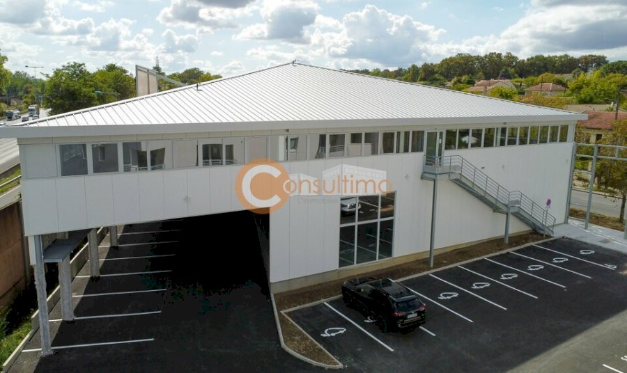 Bureau à acheter 136 m² - Carbon-Blanc